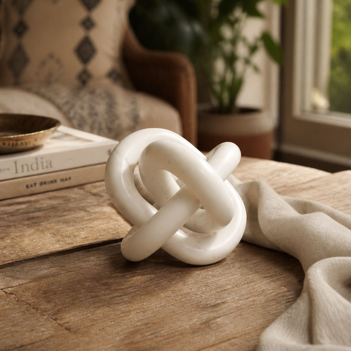 Marble Knot Decorative Showpiece